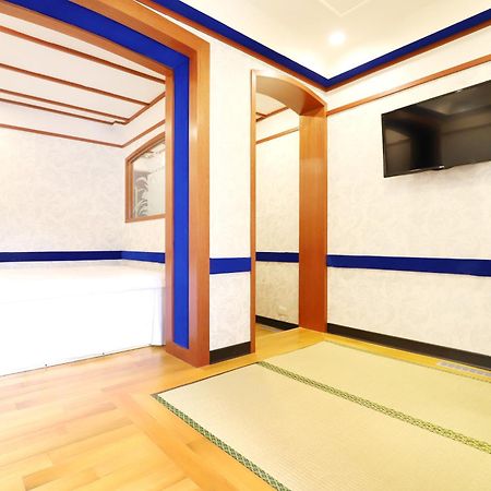 Phoenix Pavilion Hot Spring Hotel Taipei Bagian luar foto