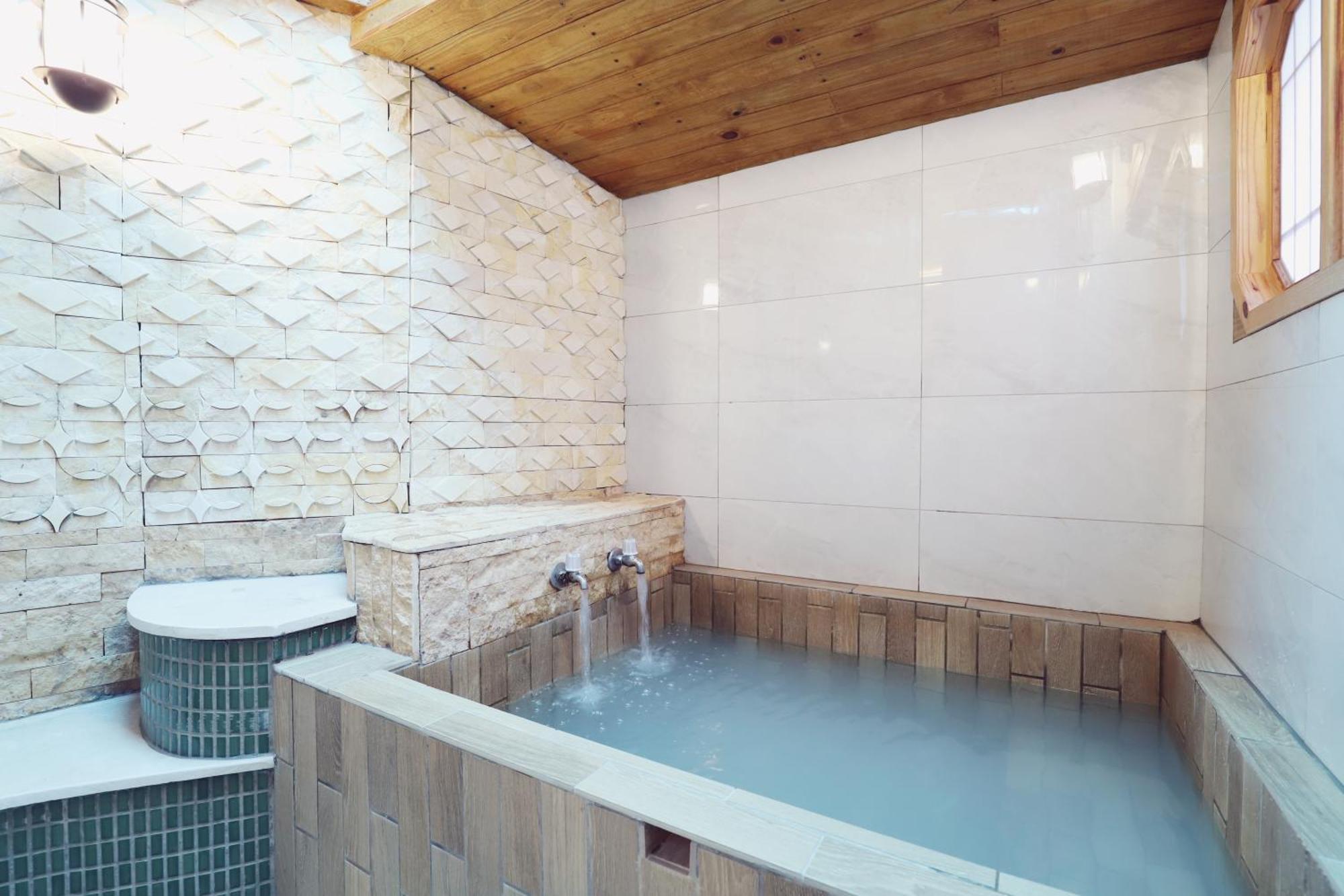 Phoenix Pavilion Hot Spring Hotel Taipei Bagian luar foto