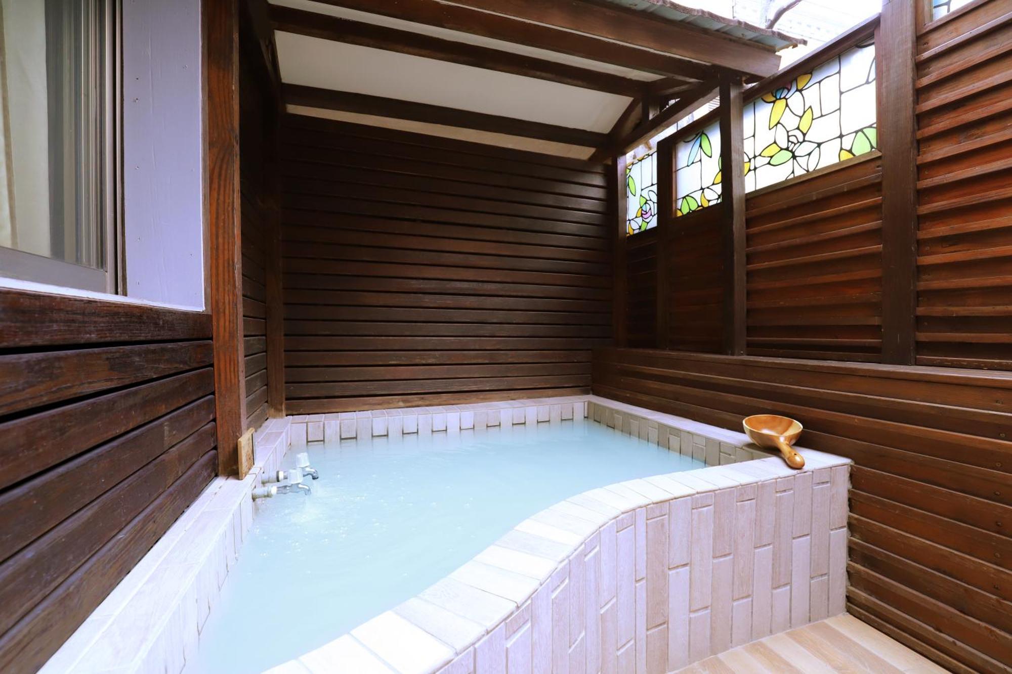Phoenix Pavilion Hot Spring Hotel Taipei Bagian luar foto