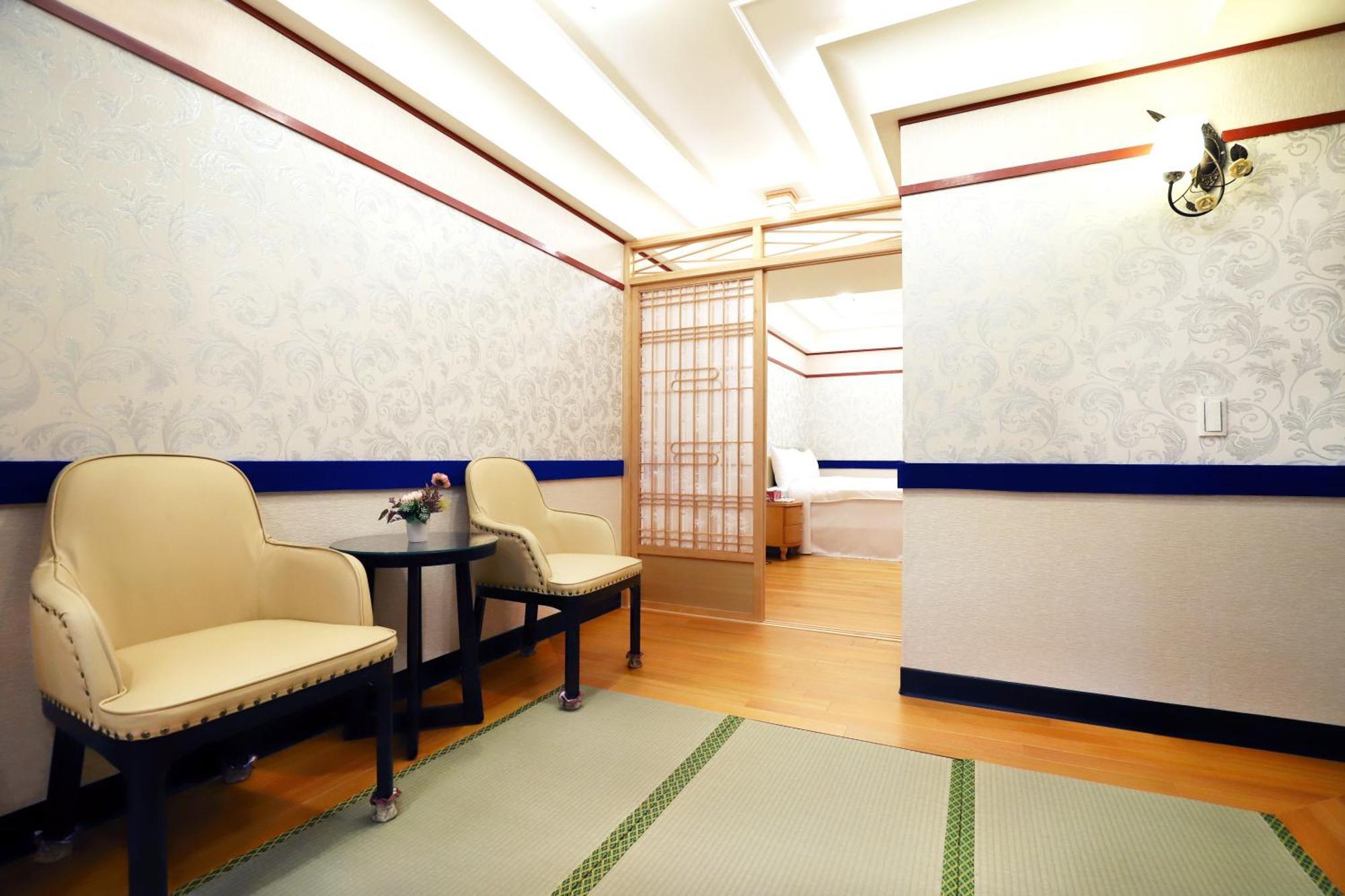 Phoenix Pavilion Hot Spring Hotel Taipei Bagian luar foto