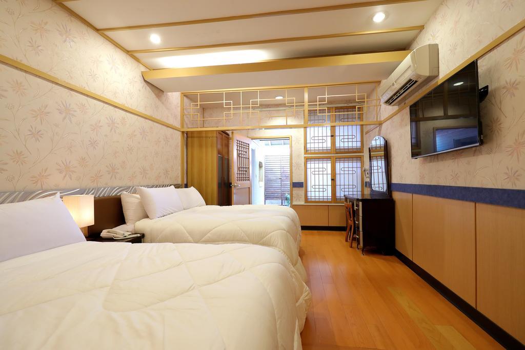Phoenix Pavilion Hot Spring Hotel Taipei Bagian luar foto