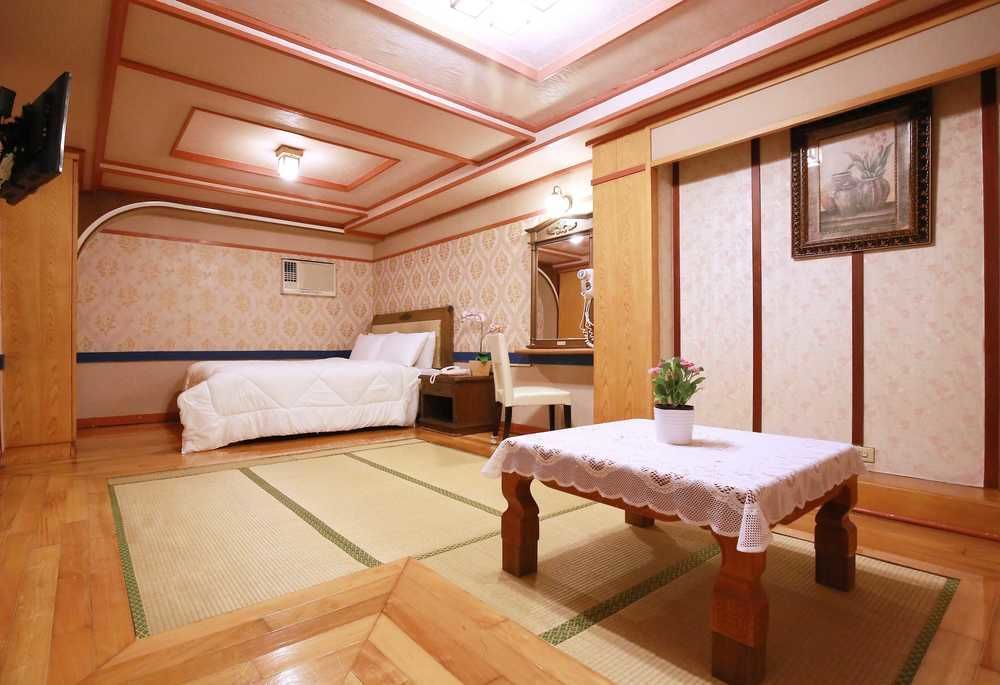 Phoenix Pavilion Hot Spring Hotel Taipei Bagian luar foto