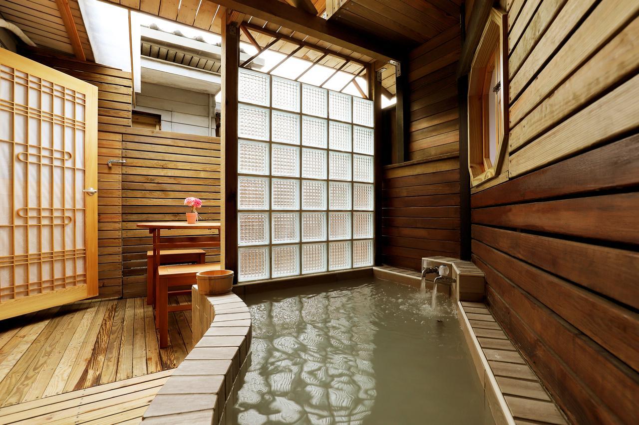 Phoenix Pavilion Hot Spring Hotel Taipei Bagian luar foto